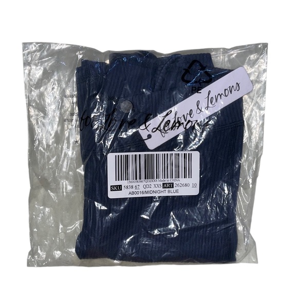 NWT For Love & Lemons Chloe Short in Midnight Blue - Picture 5 of 8